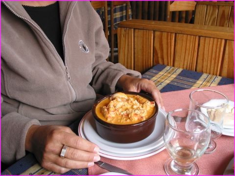 .... et les sublimes Centollas (grosses araignes de mer), ici prpares en sauce lgrement pimente