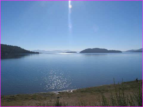 Le beau lac Nahuel Huapi, depuis le camping Petunia,  14 km de Bariloche