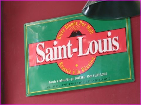 Mme en Argentine, on a trouv une pub pour de la bire ... de la runion  (coucou Stef !)