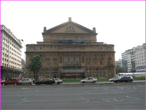 Extrieur du fameux et beau thatre Colon  Buenos Aires