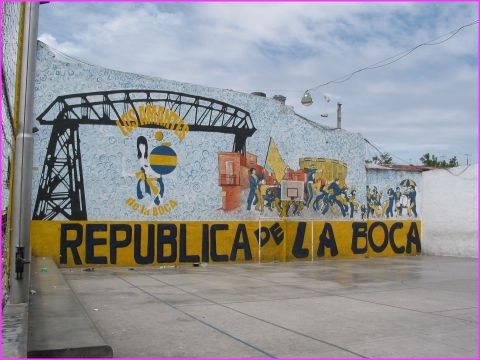 Un tat dans l'tat ? .... un peu, ce quartier de la Boca o il vaut mieux venir de jour .....