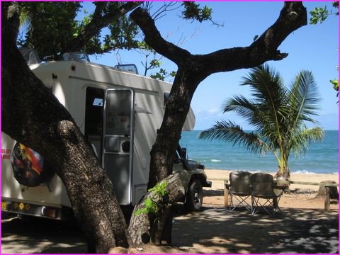 Un bivouac sympa les pieds dans l'eau
