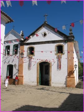 Une autre �glise � Paraty