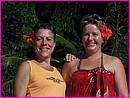Deux vahin�s ... ou qui voudraient l'�tre : Christine et Patricia sur la plage pr�s de Paraty (cr�dit photo J�rgen)