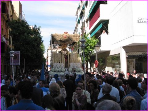 S�ville : procession