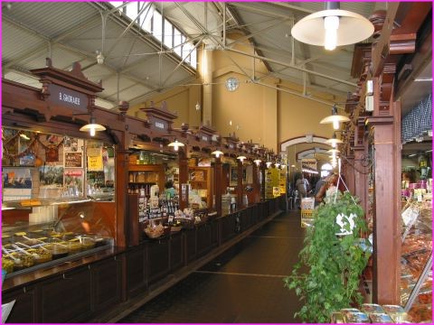 Les belles �chopes du march� couvert d'Helsinki