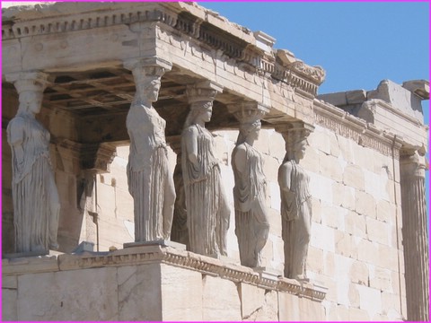 L'Erechthion et ses colonnes en forme de femmes pas trs loin du Parthnon