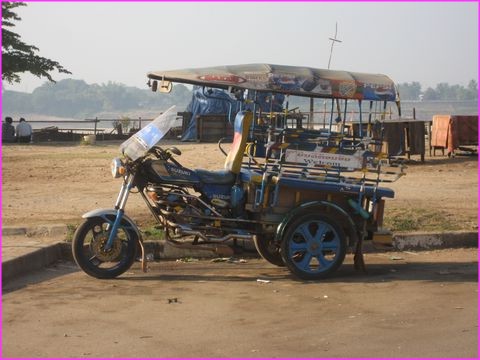 Les Tuk tuk de Ventiane sont super beaux