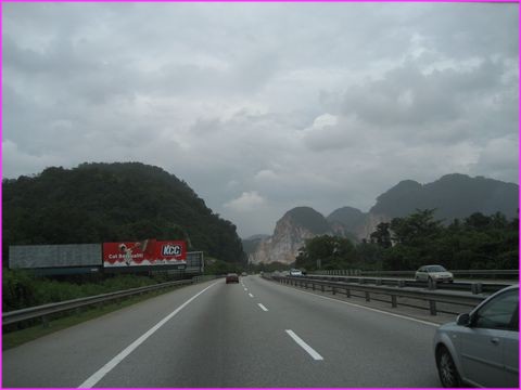 Les autoroutes sont super ... et payantes (pas trs cher) en Malaisie
