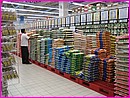 Impressionnant rayon de riz, ou quantit et varit se cumulent allgrement, chez Carrefour  Klang