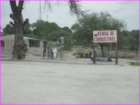 Plus les stations ressemblent � cel� et plus le prix du litre monte !