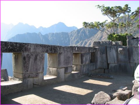 ;;; Le temple des trois fentres