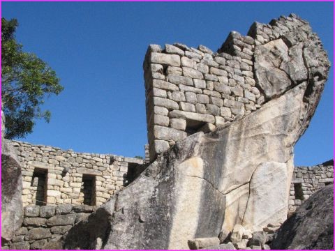 ... en parcourant le site, le temple du Condor