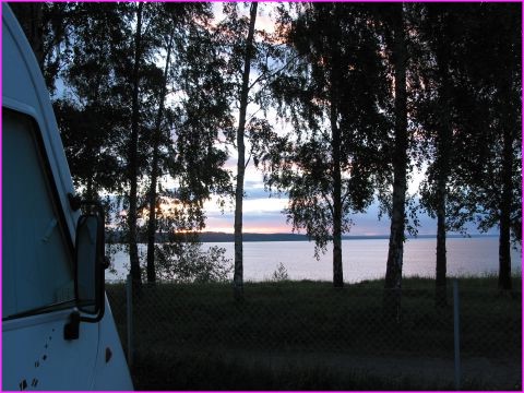 Un beau site pour se poser avec vue sur le lac  Jokoping