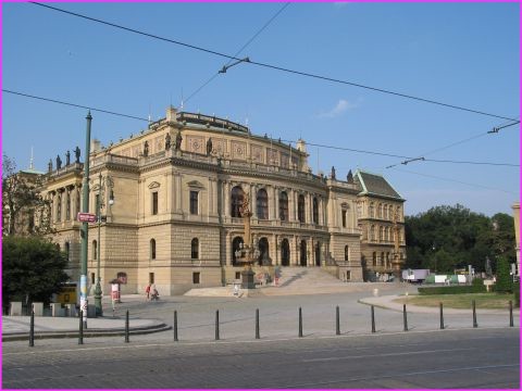 Le Rudolfinum, lieu de concerts anciennement Parlement de Prague