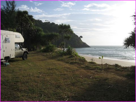 Un bivouac de r�ve (un de plus) dans le parc Maritime National de Kho Lanta