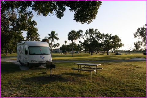 Pas le pied, un bivouac ici ? (toujours le Flamingo dans les Everglades)